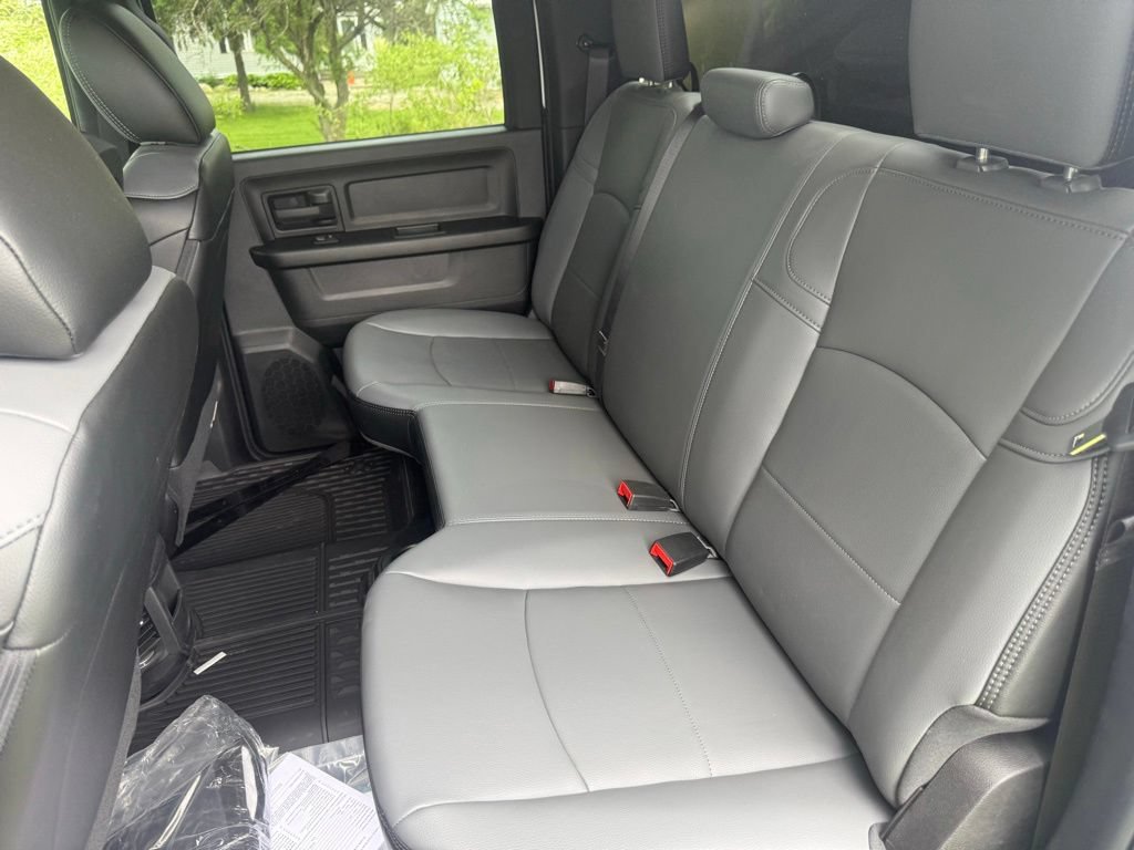 New 2024 RAM 5500 Tradesman AWD/4WD image 37