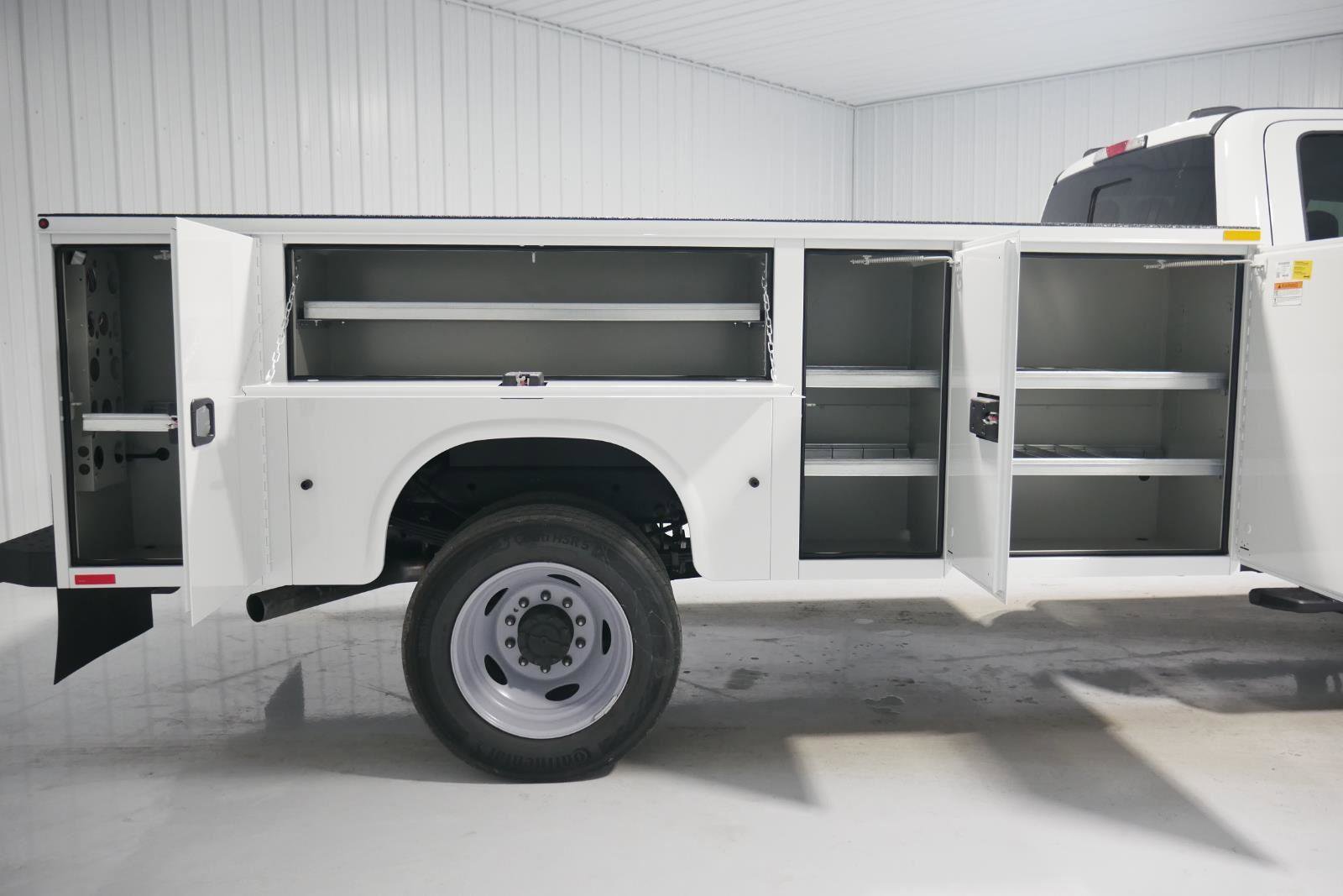 New 2026 Ford F450 XL w/ XL Chrome Package image 10