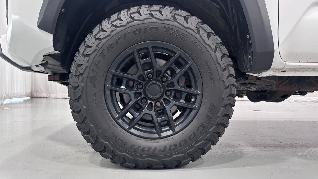 Used 2020 Toyota Tacoma TRD Pro AWD/4WD image 31
