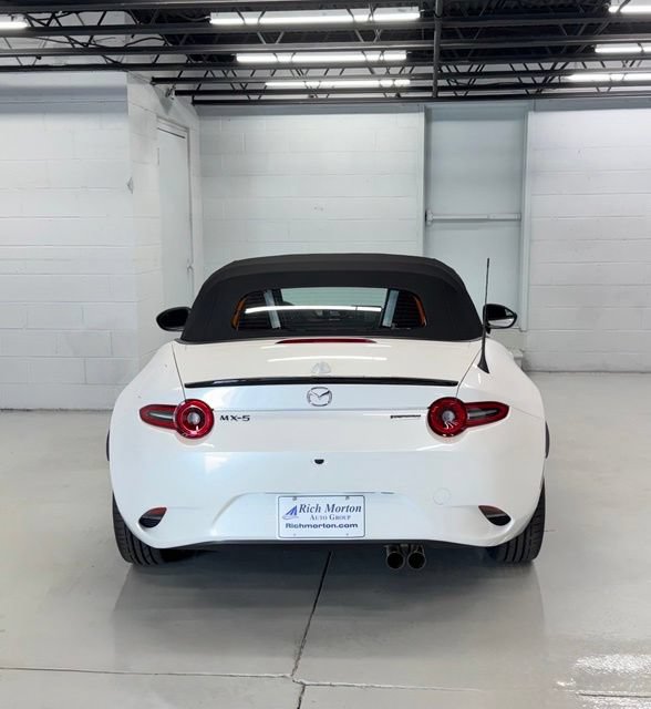 New 2026 MAZDA MX-5 Miata Club w/ Weather Package RWD image 6