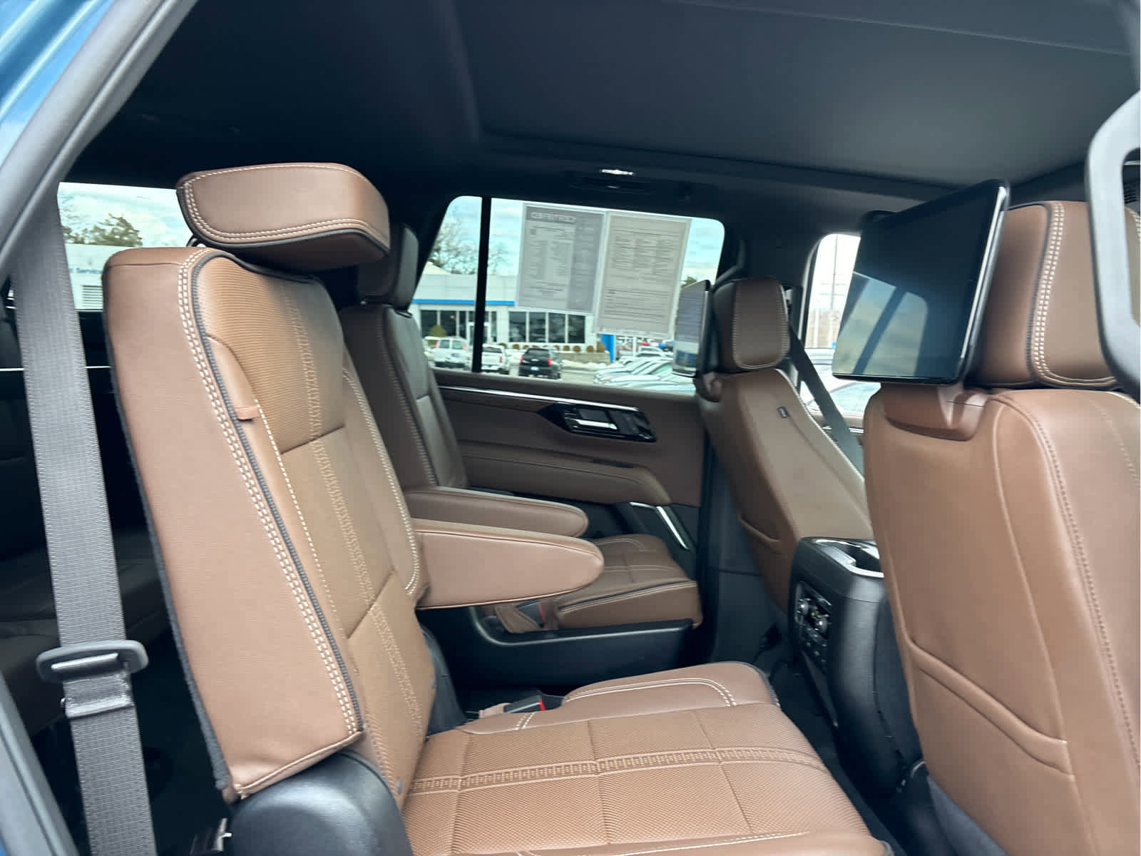 Certified 2025 Chevrolet Tahoe High Country image 33