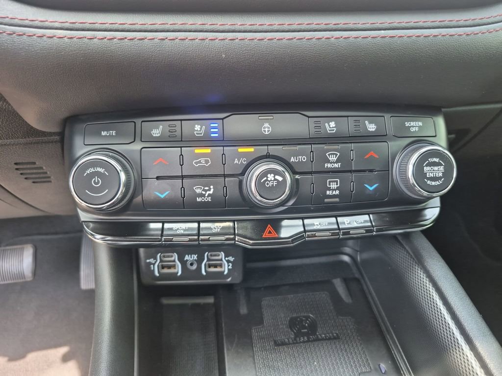 Used 2021 Dodge Durango R/T w/ Premium Interior Group AWD/4WD image 38