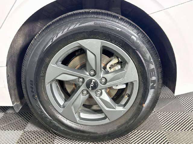 Used 2022 Kia K5 LX FWD image 31