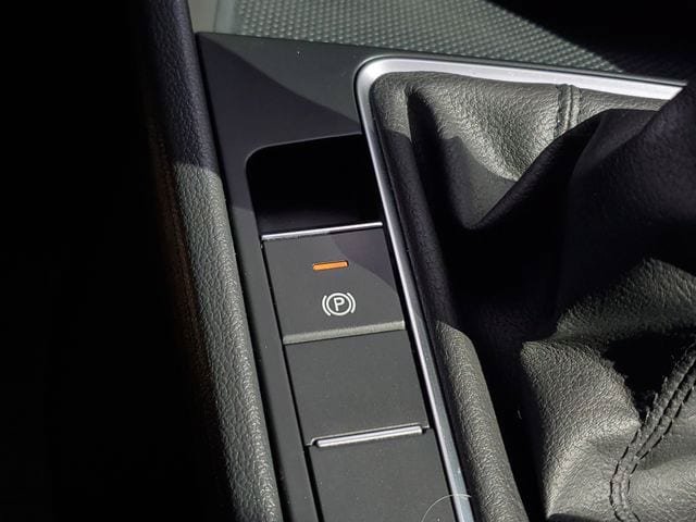 Used 2021 Volkswagen Jetta R-Line FWD image 29