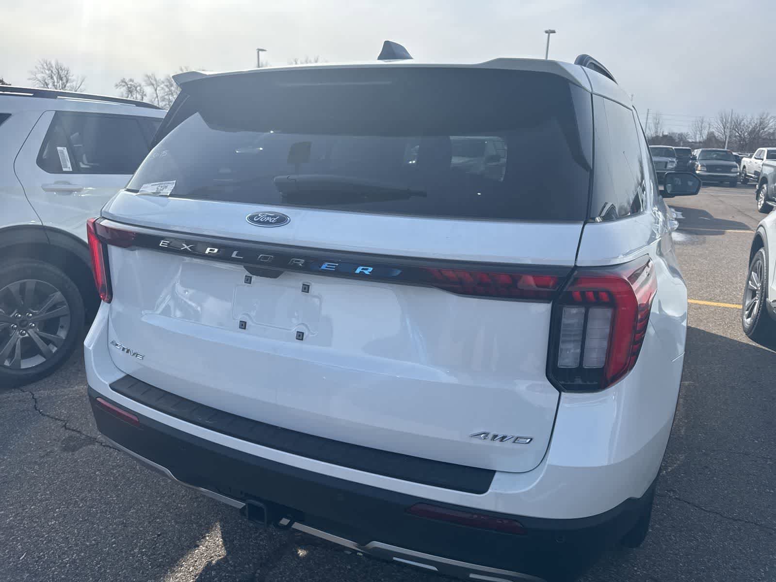 New 2026 Ford Explorer Active w/ Active Comfort Package image 11