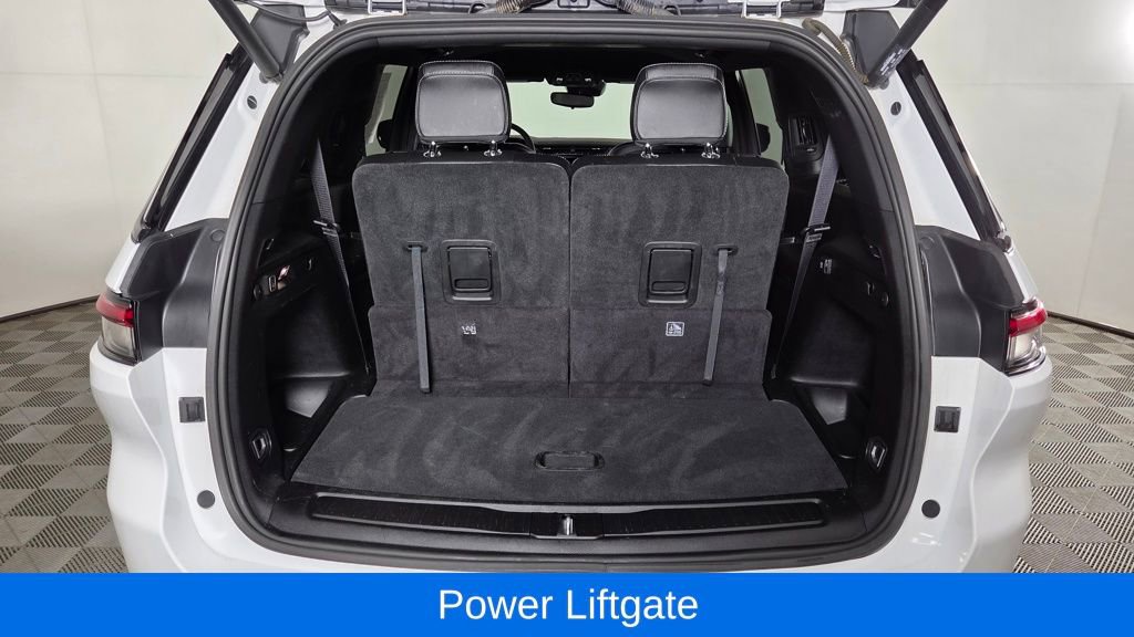 Used 2023 Jeep Grand Cherokee L Laredo image 10