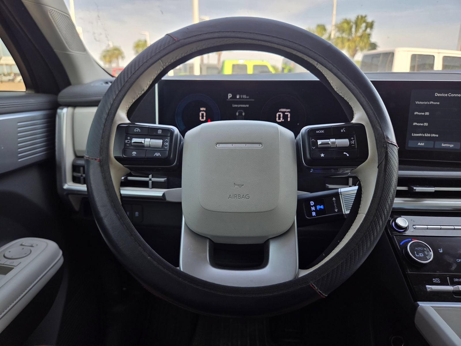 Used 2025 Hyundai Santa Fe SEL FWD image 11