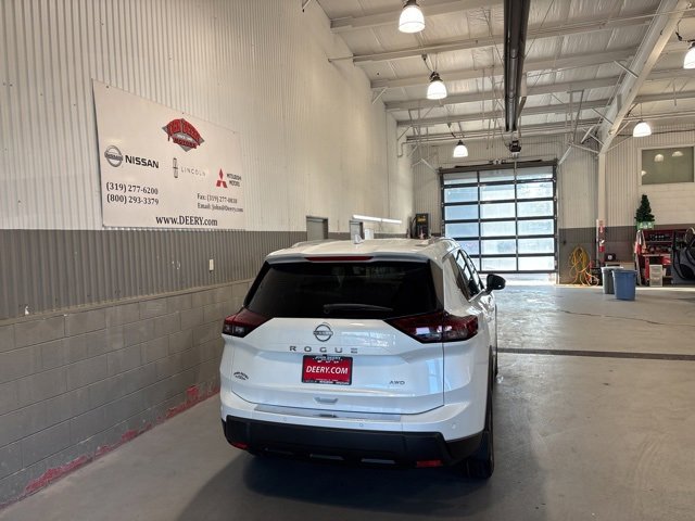 New 2026 Nissan Rogue SV image 5