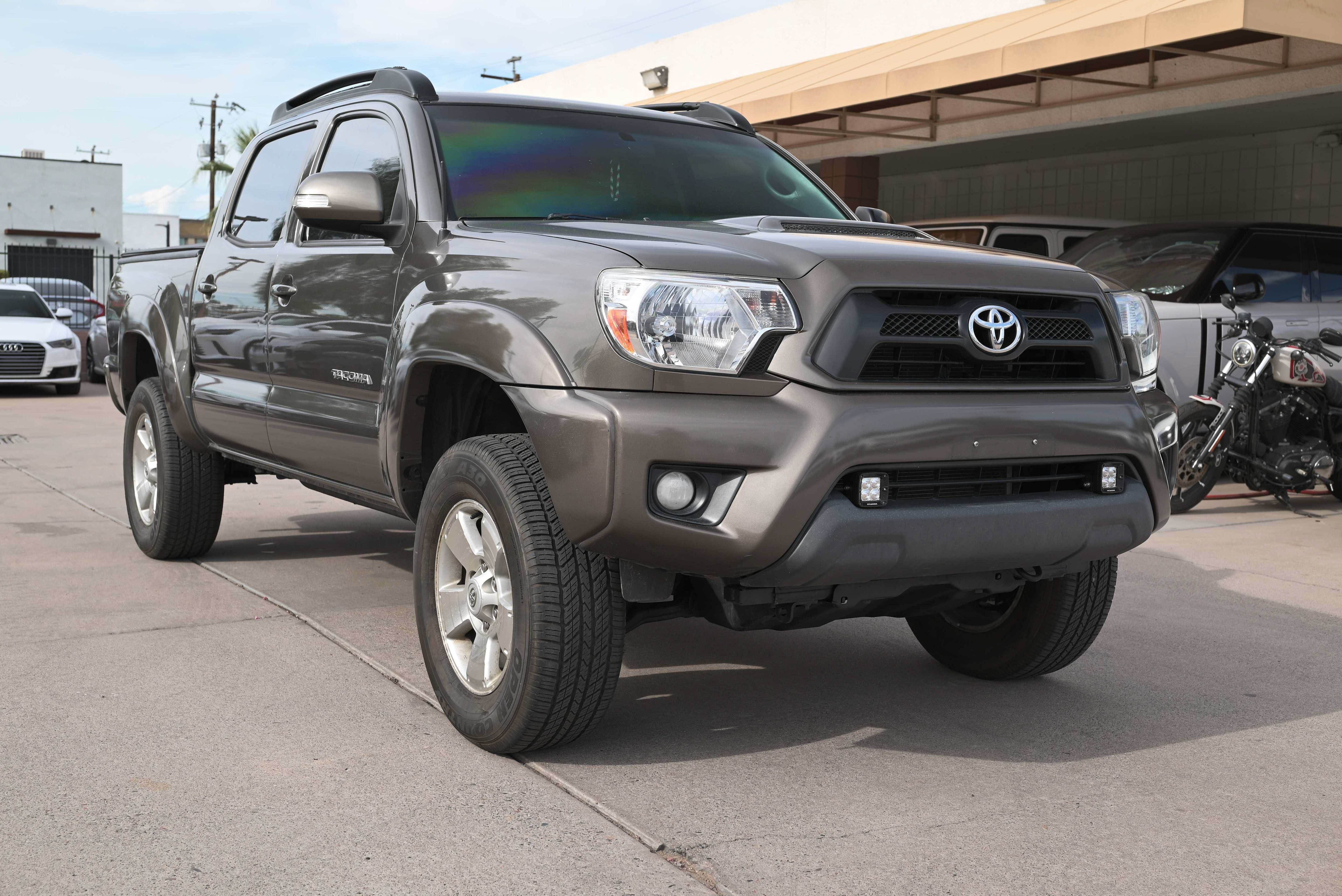 Used 2014 Toyota Tacoma 4x4 Double Cab w/ TRD Sport Package image 1