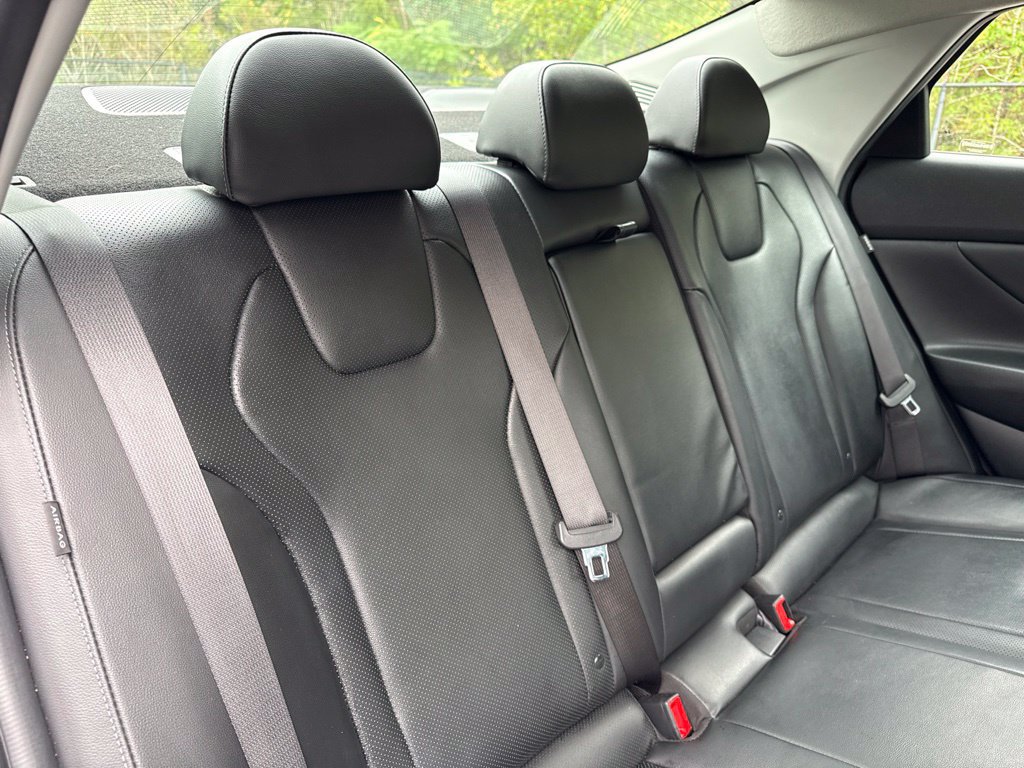 Used 2024 Hyundai Elantra Limited FWD image 38