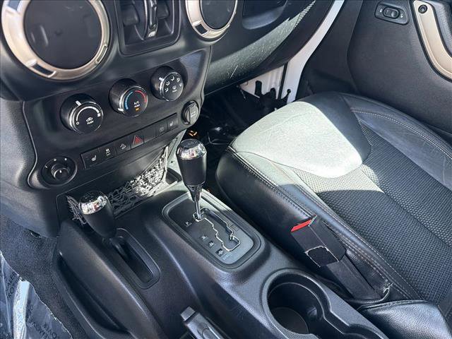 Used 2016 Jeep Wrangler Unlimited Sahara image 20