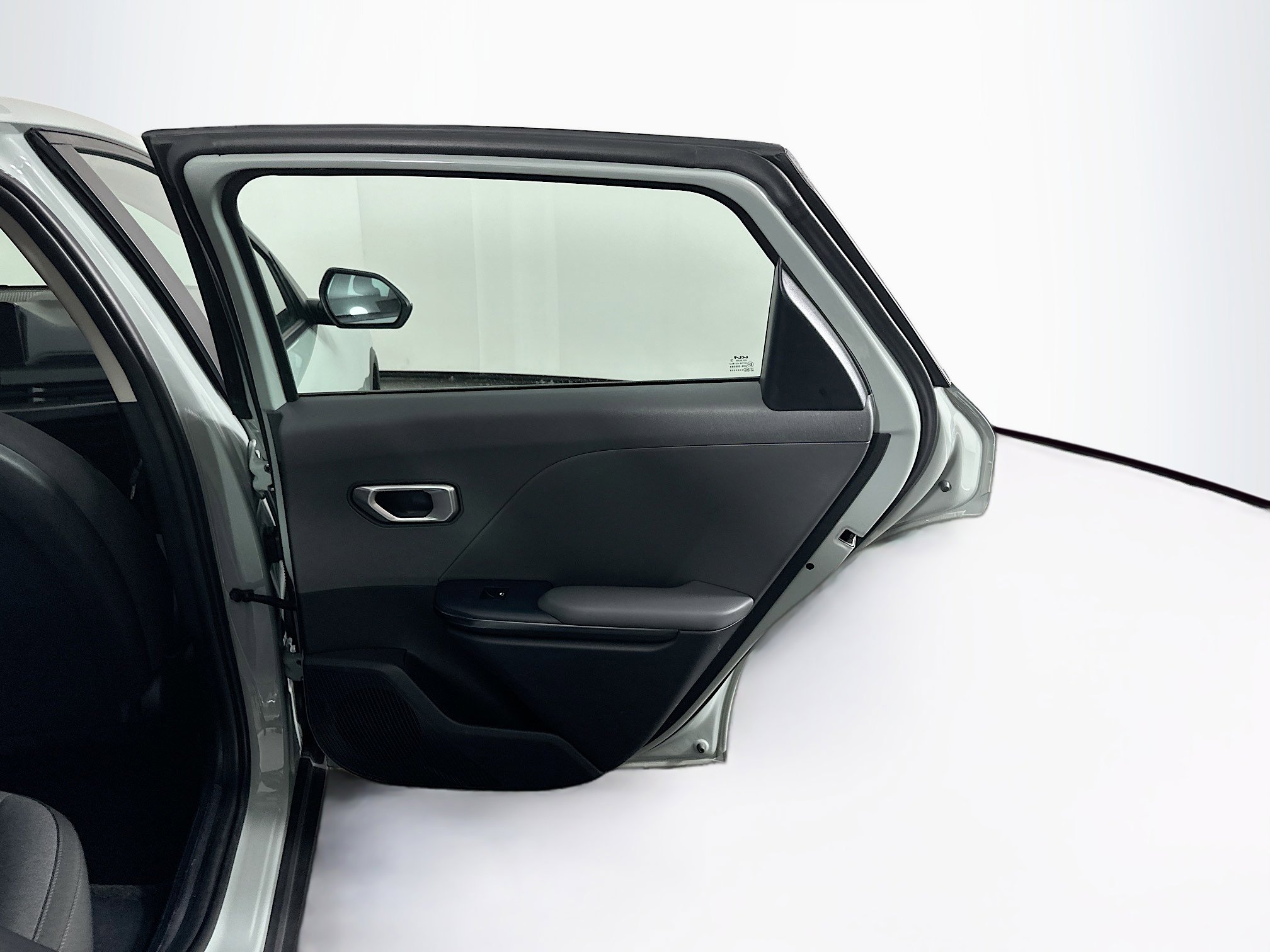 Used 2025 Kia K4 LXS image 30