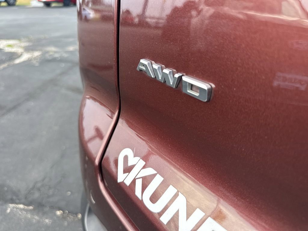 Used 2023 Cadillac XT4 Premium Luxury w/ Cold Weather Package image 13