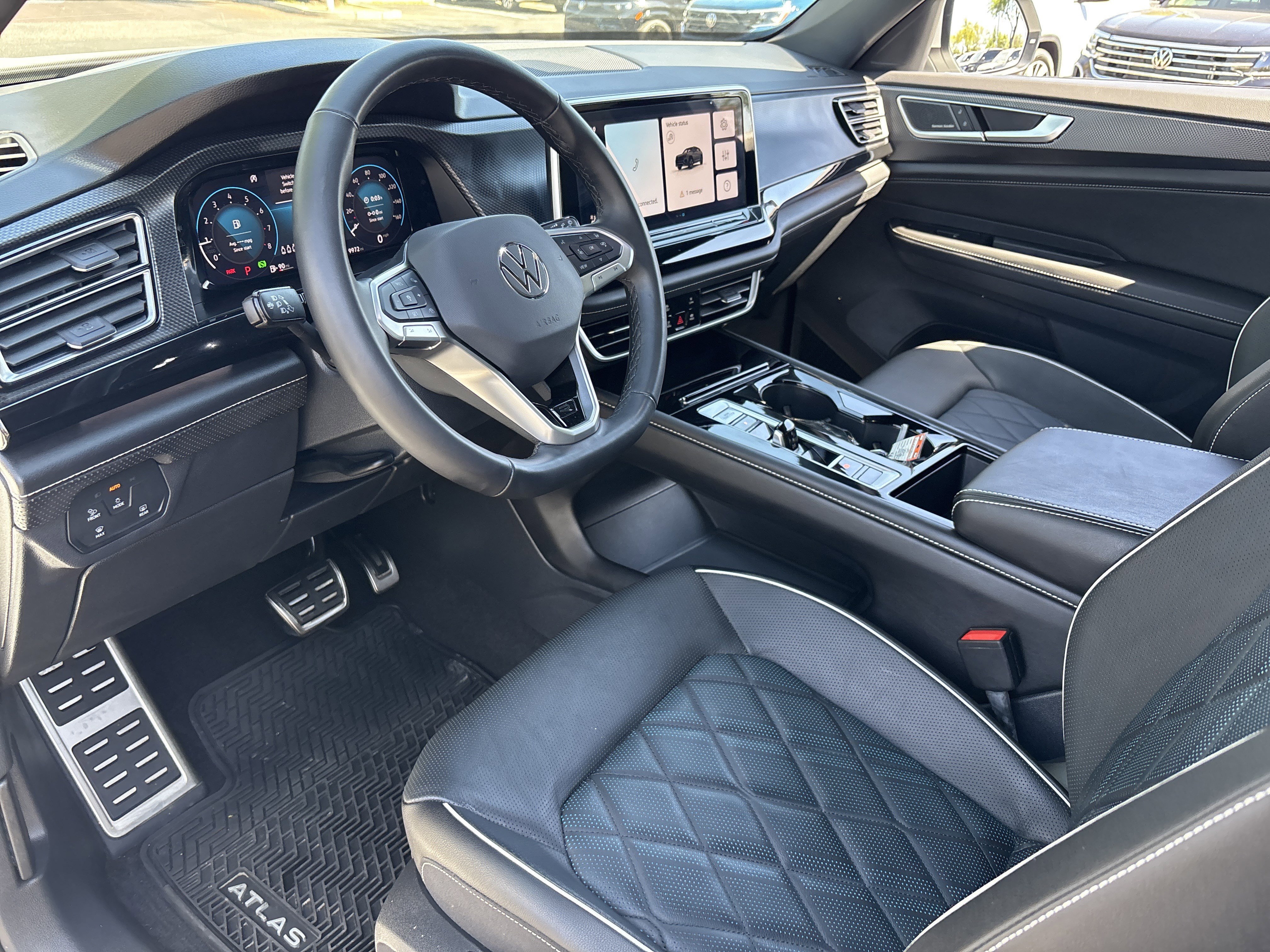 Used 2025 Volkswagen Atlas Cross Sport SEL Premium R-Line image 17