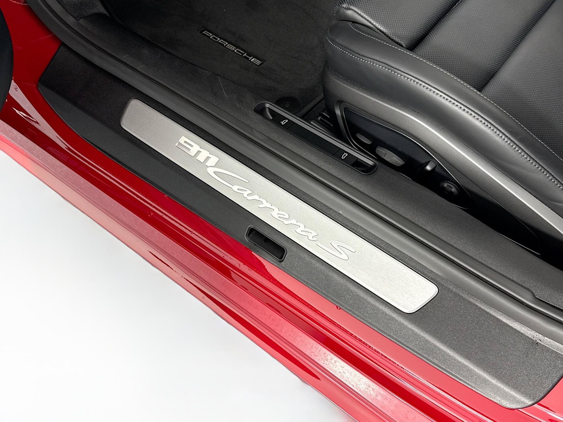 Used 2022 Porsche 911 Carrera S RWD image 34