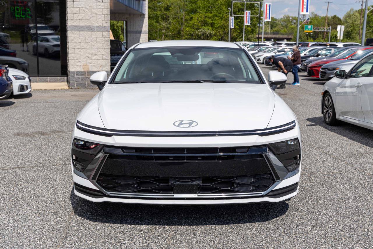Used 2026 Hyundai Sonata Blue FWD image 2