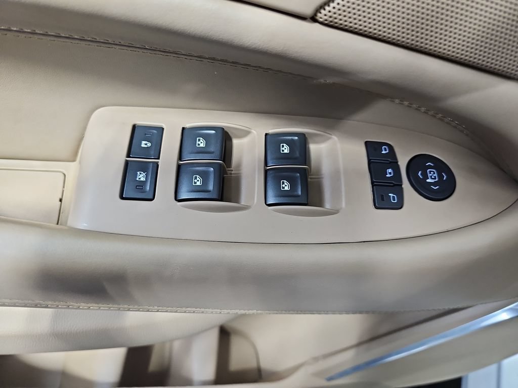 Used 2019 Cadillac Escalade Platinum AWD/4WD image 35