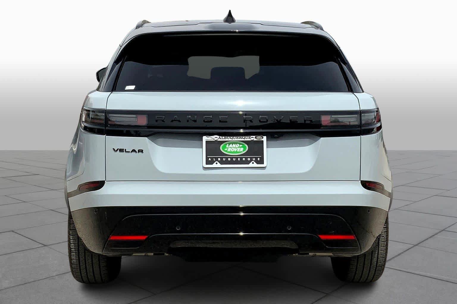 Used 2025 Land Rover Range Rover Velar Dynamic SE AWD/4WD image 5