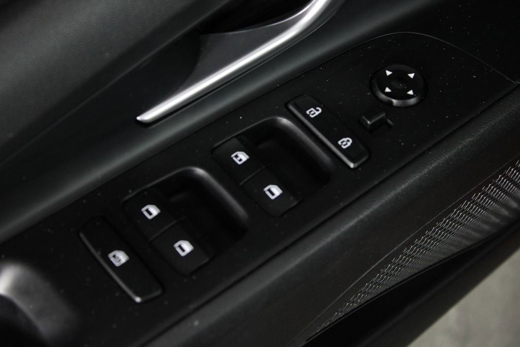 Used 2023 Hyundai Elantra SE FWD image 23