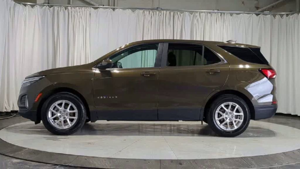 Used 2023 Chevrolet Equinox LT FWD image 6