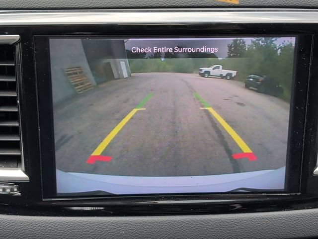 Used 2024 Chrysler Pacifica Touring-L FWD image 17