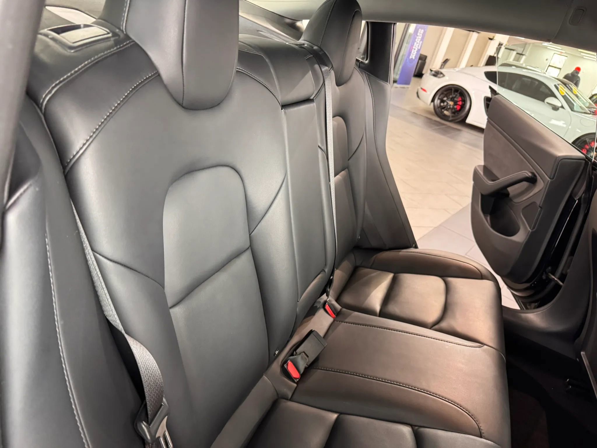 Used 2018 Tesla Model 3 Long Range image 15