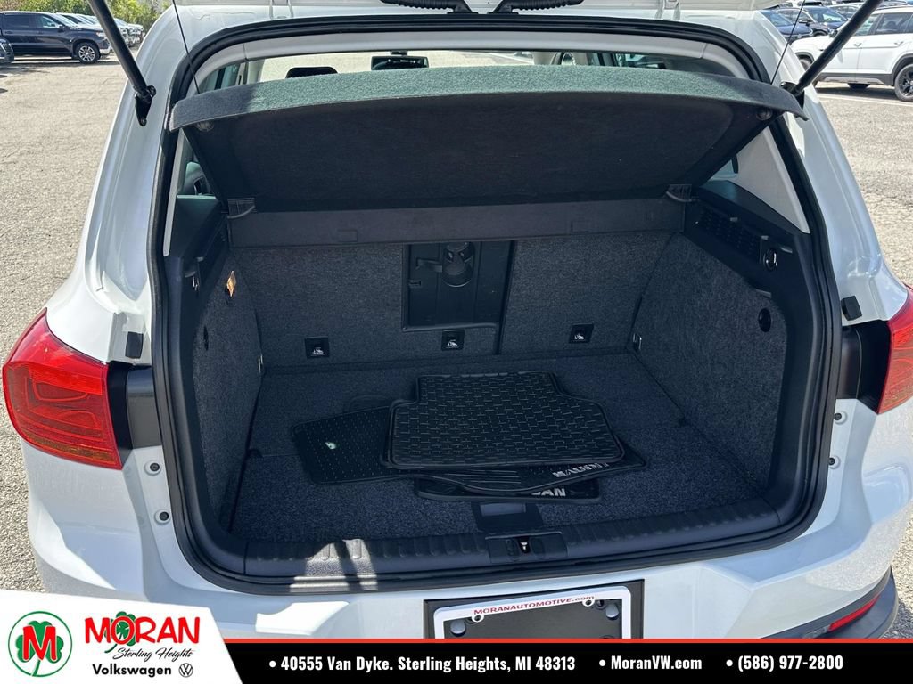 Used 2016 Volkswagen Tiguan SEL FWD image 12