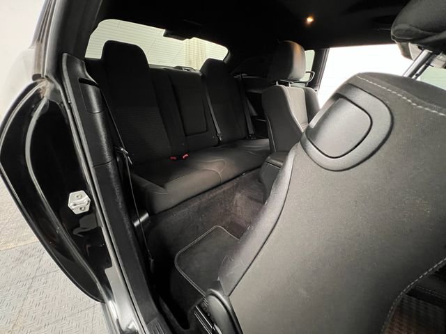 Used 2016 Dodge Challenger SXT image 36