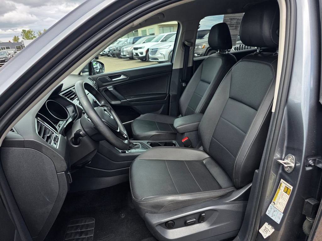 Used 2020 Volkswagen Tiguan SE FWD image 4