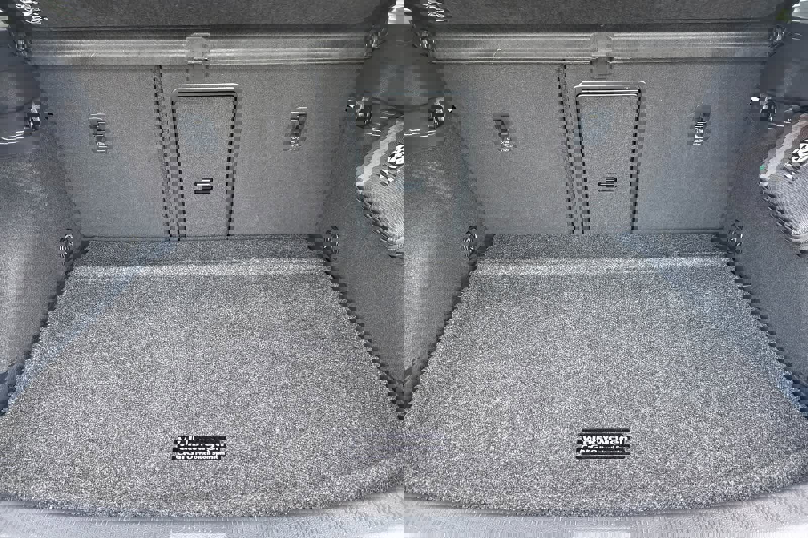 Used 2019 Volkswagen Golf SE image 15