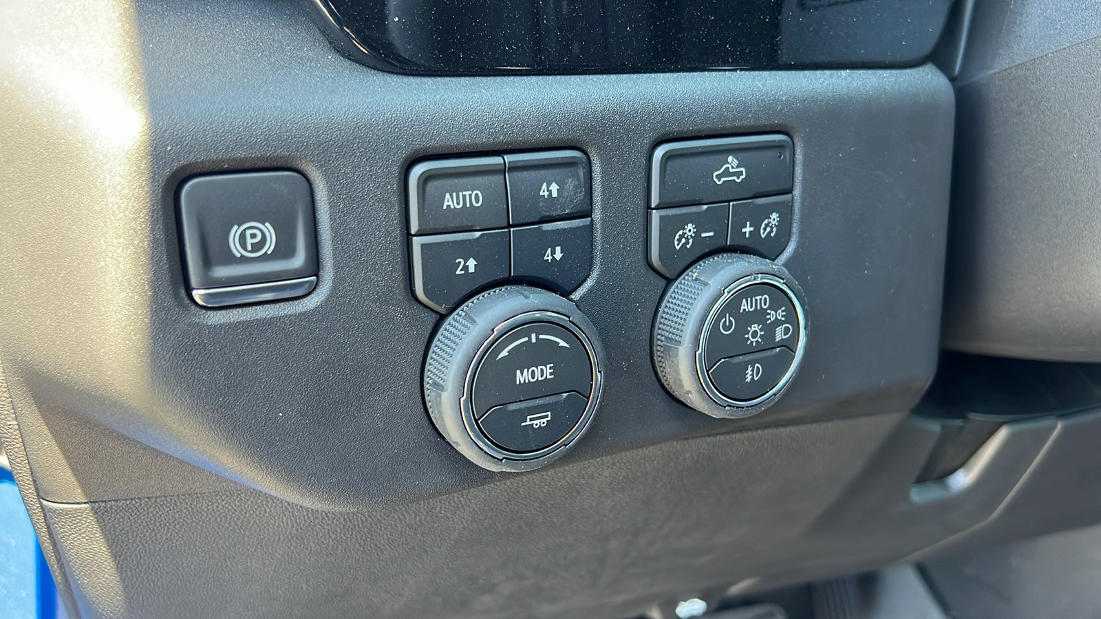 New 2026 Chevrolet Silverado 1500 LT Trail Boss w/ Convenience Package II image 32