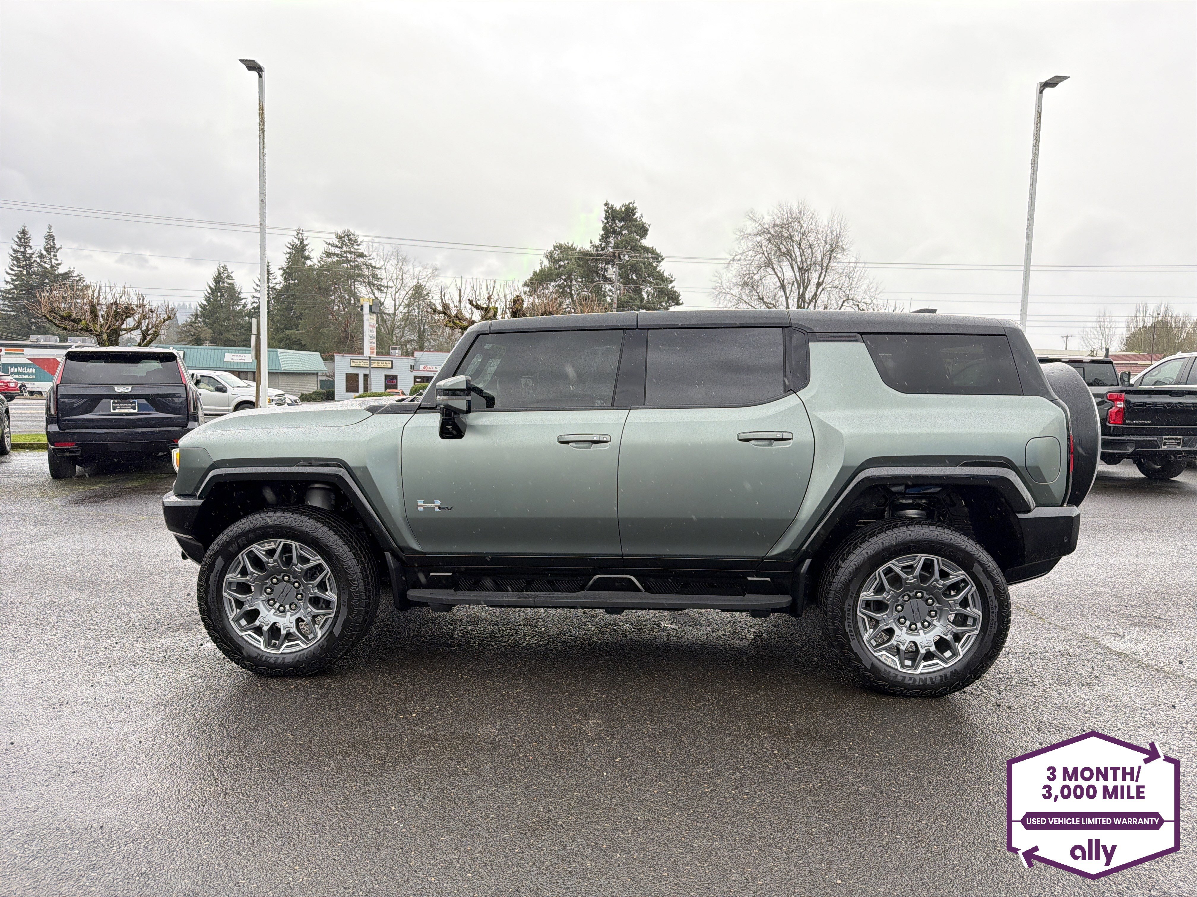 Used 2024 GMC Hummer EV 3X AWD/4WD image 2