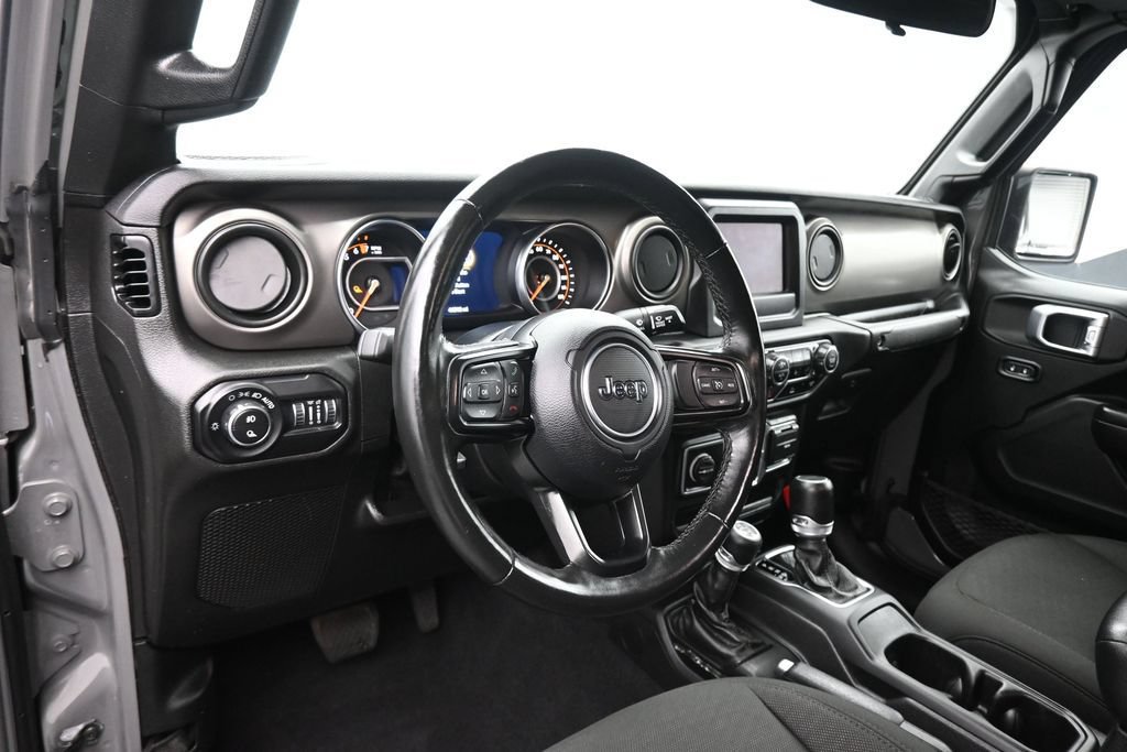 Used 2020 Jeep Gladiator Sport w/ Quick Order Package 24S AWD/4WD image 13