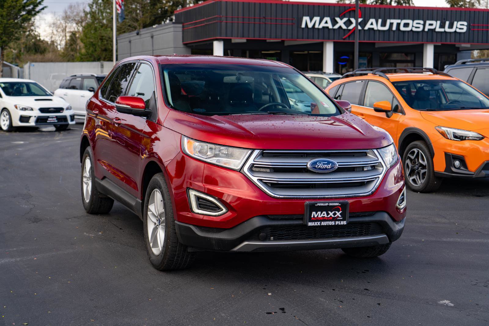 Used 2018 Ford Edge SEL w/ Equipment Group 201A AWD/4WD image 2