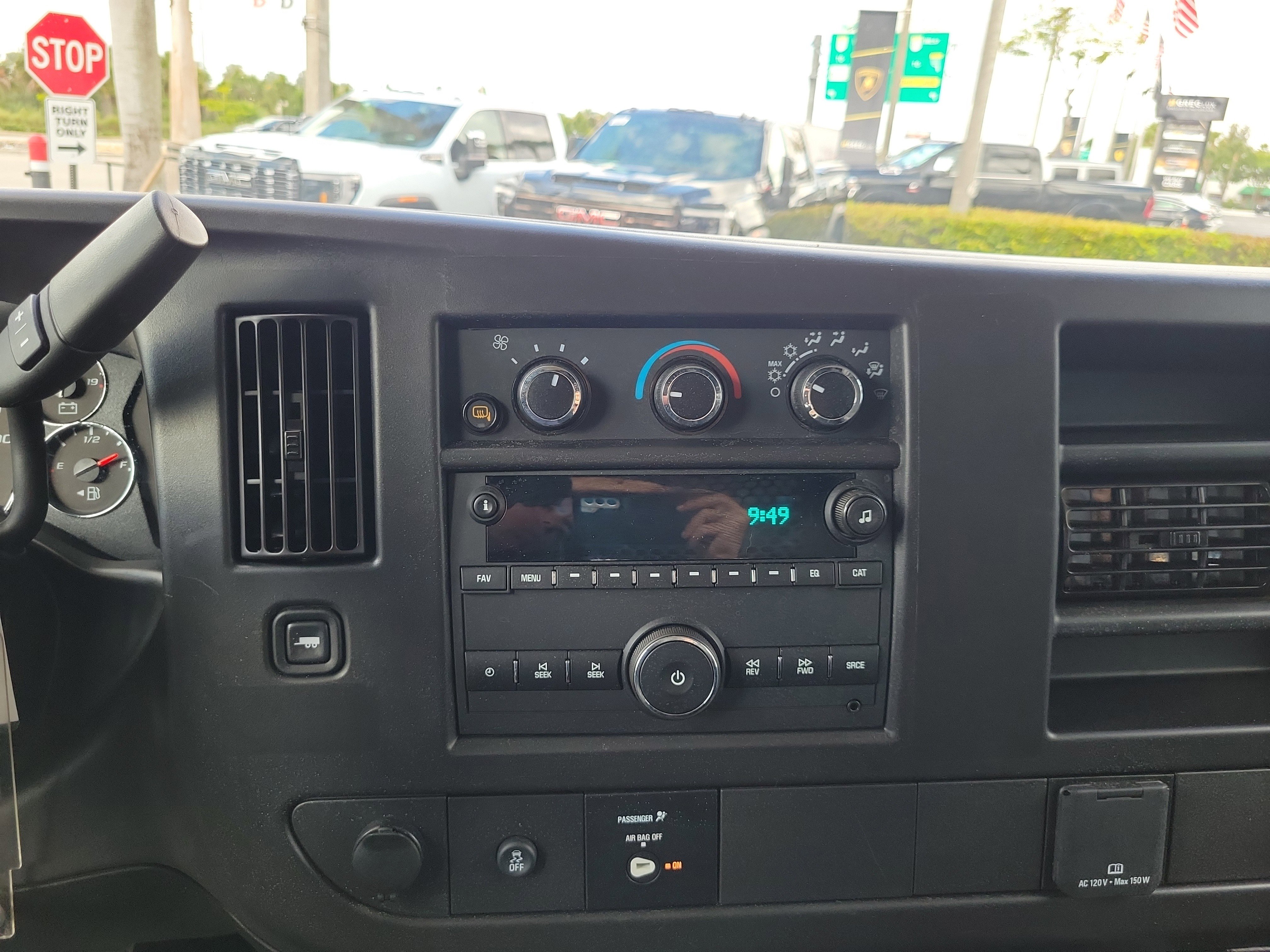 Used 2024 GMC Savana 2500 w/ Driver Convenience Package image 18