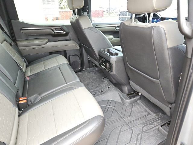 Used 2023 Chevrolet Silverado 1500 ZR2 w/ Technology Package image 28