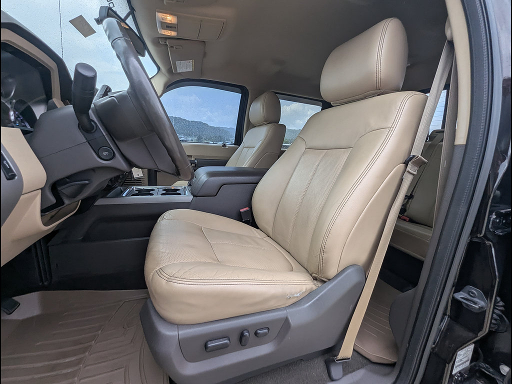 Used 2014 Ford F250 Lariat w/ Lariat Interior Package AWD/4WD image 21