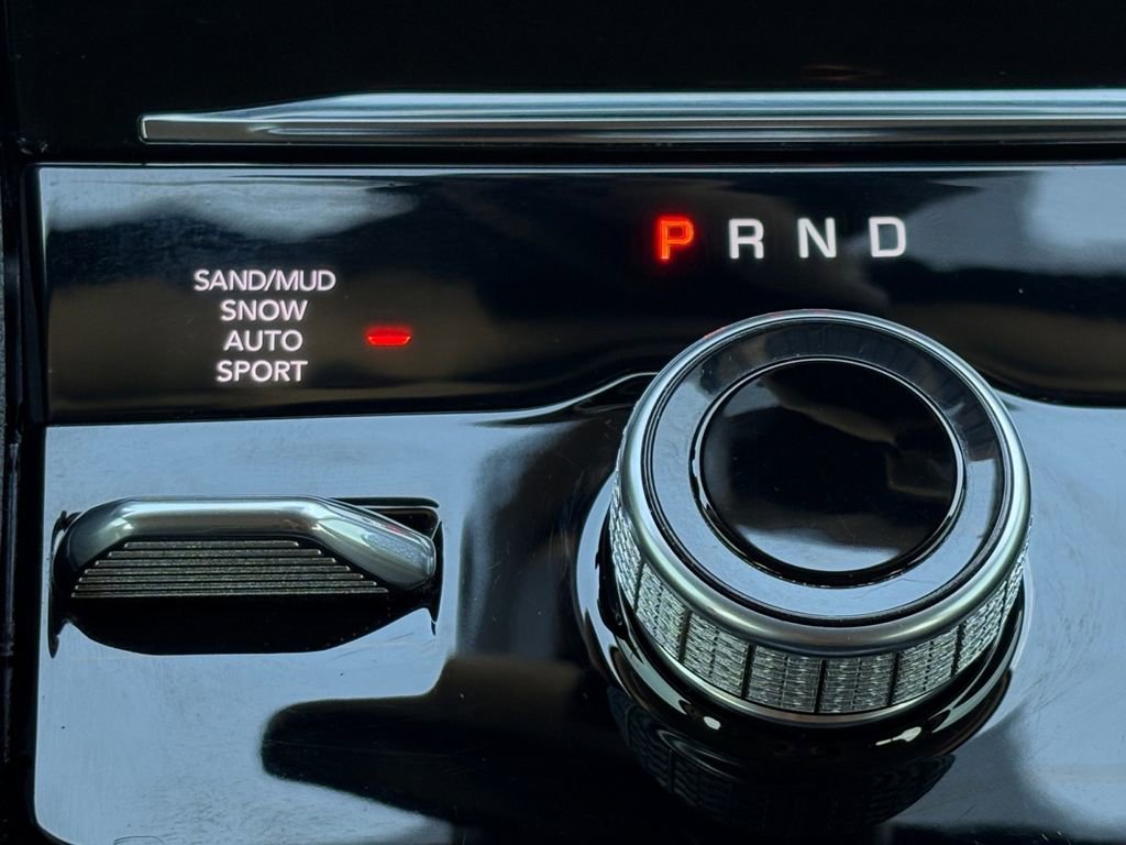 Used 2022 Jeep Grand Cherokee L Limited image 28