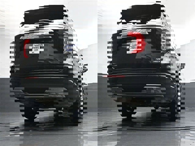 Used 2023 Ford Explorer XLT w/ Equipment Group 202A image 27