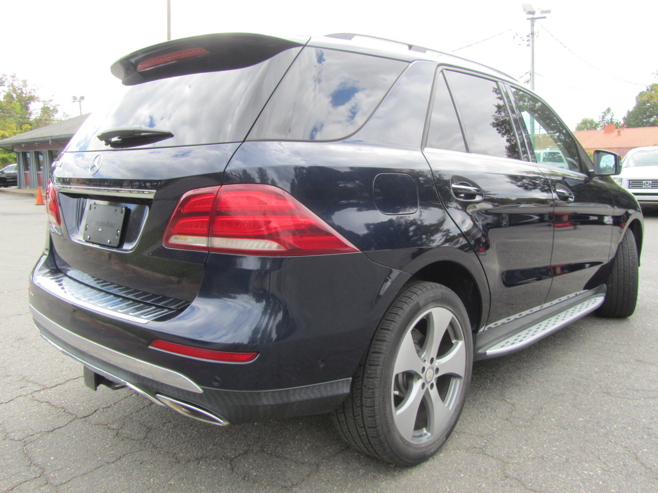 Used 2016 Mercedes-Benz GLE 350 w/ Premium Package image 10