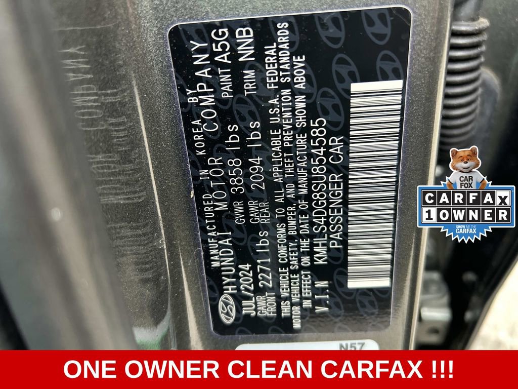 Used 2025 Hyundai Elantra SEL FWD image 23