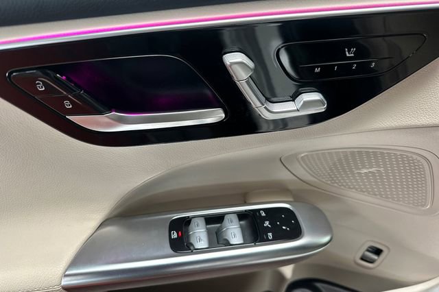 Used 2023 Mercedes-Benz C 300 Sedan image 12