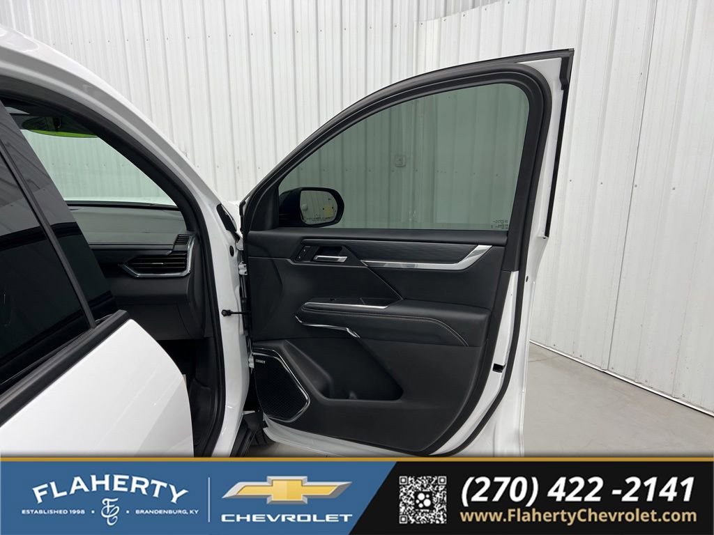 Used 2025 GMC Acadia Elevation FWD image 14