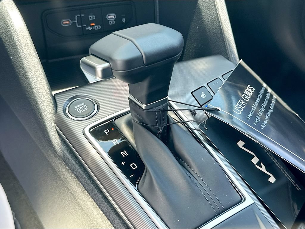 New 2026 Kia Sportage SX FWD image 17