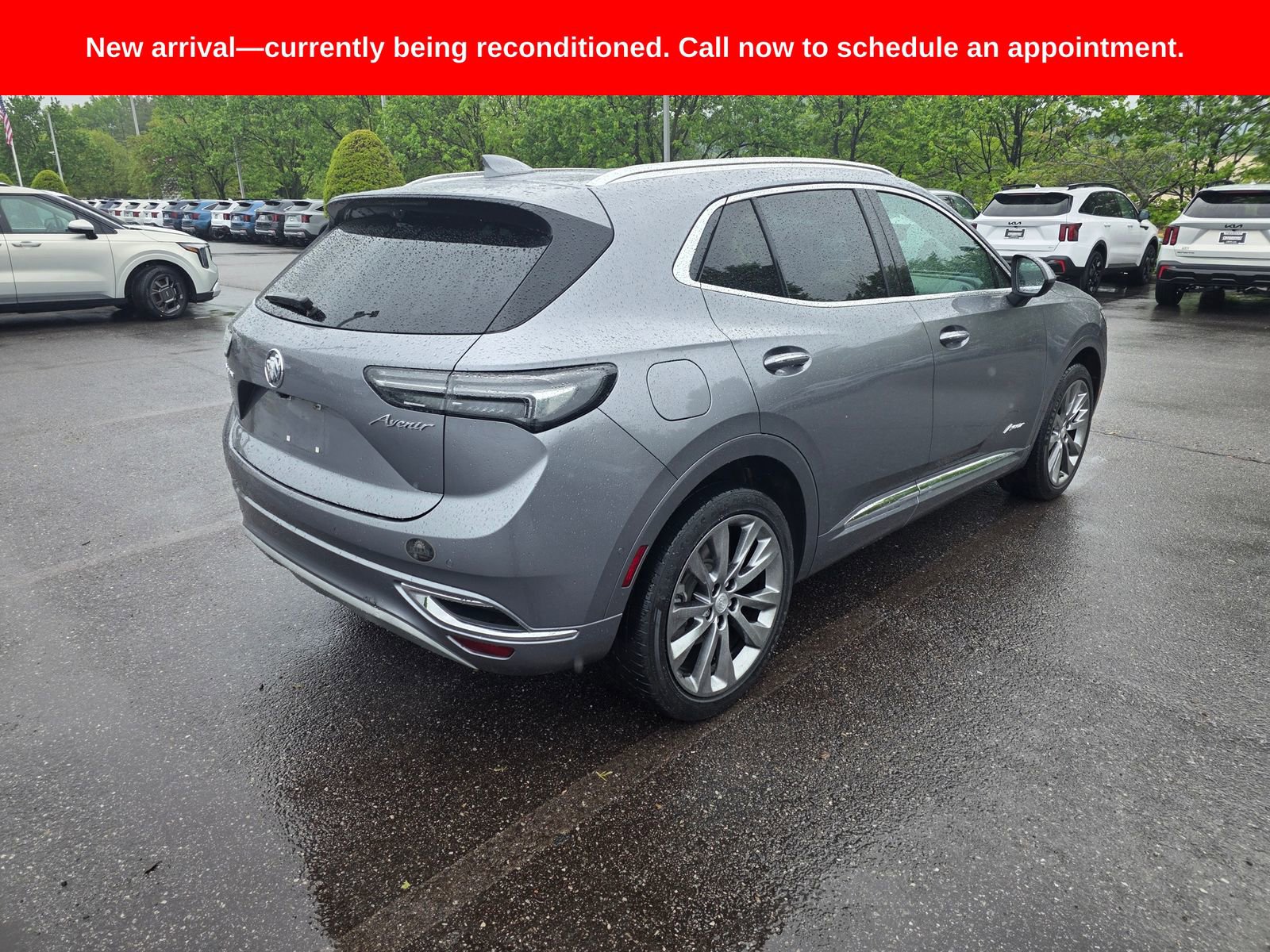 Used 2021 Buick Envision Avenir w/ Technology Package II FWD image 5