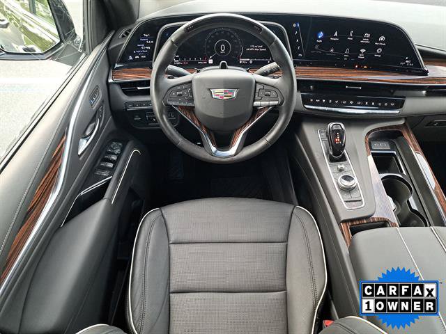 Certified 2023 Cadillac Escalade Premium Luxury w/ Performance Package AWD/4WD image 18