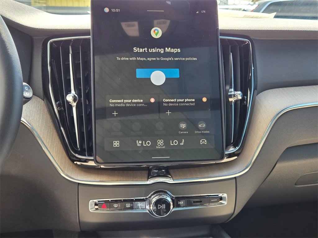 New 2026 Volvo XC60 T8 Core image 13