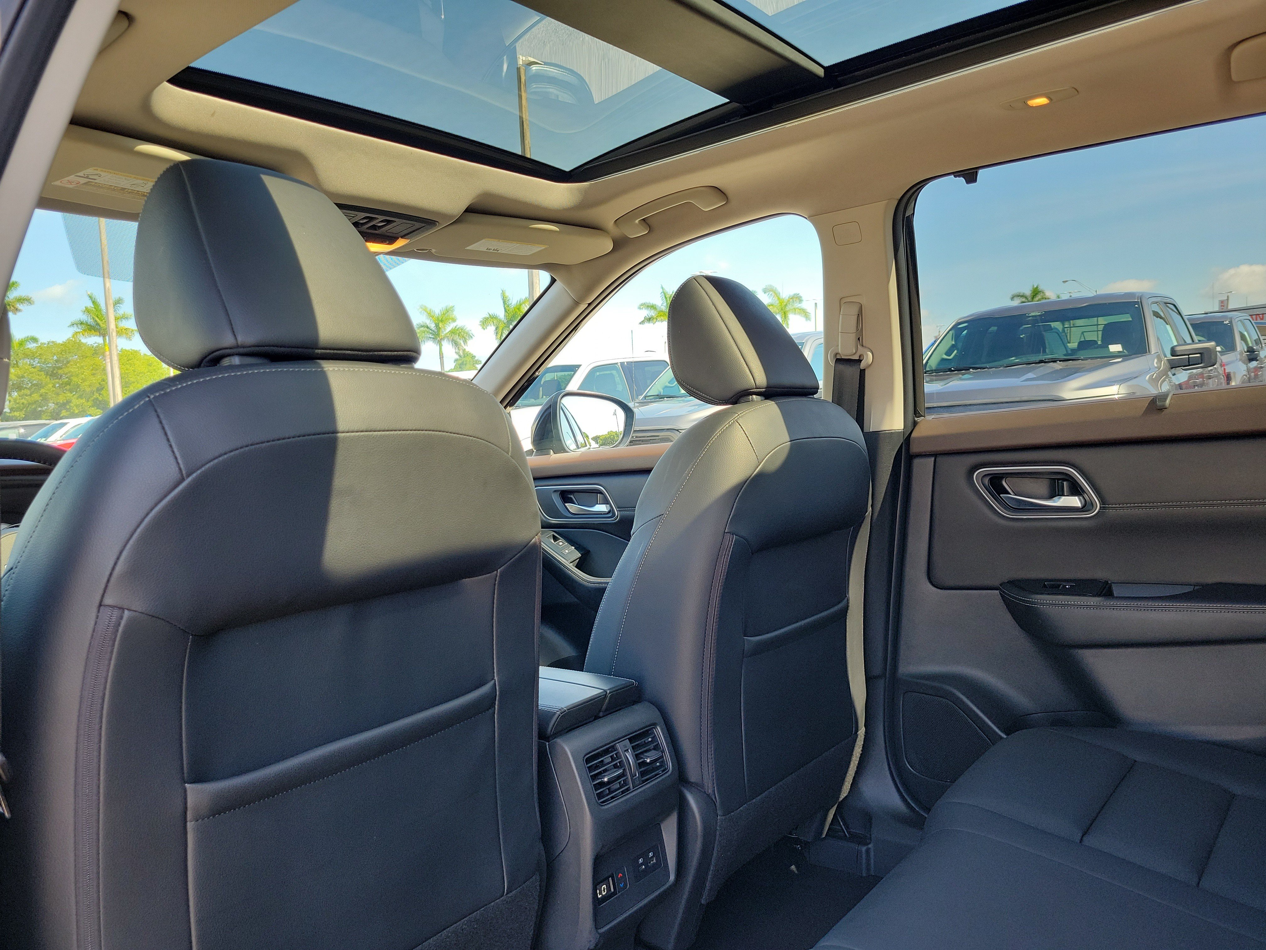 Used 2021 Nissan Rogue SL w/ Premium Package FWD image 19