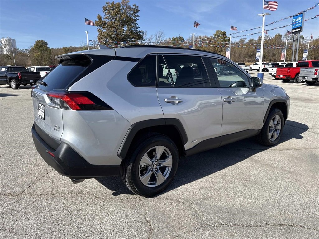 Used 2025 Toyota RAV4 XLE image 7