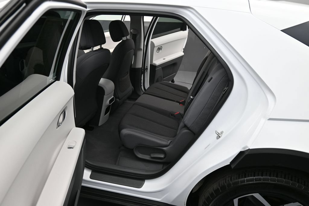 Certified 2024 Hyundai Ioniq 5 SEL RWD image 11
